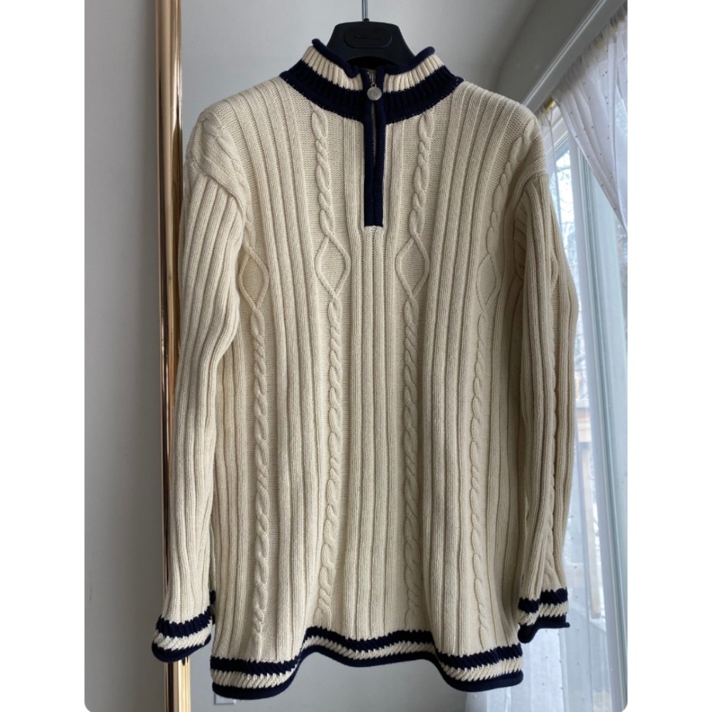 Vintage Liz & Co. Long Sleeve Cable Knit Sweater in Beige with Navy Trim - Small